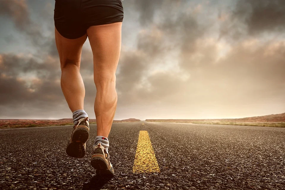 A elegia da lembrança impossível: dor, memória e afeto em corredores de longa distância